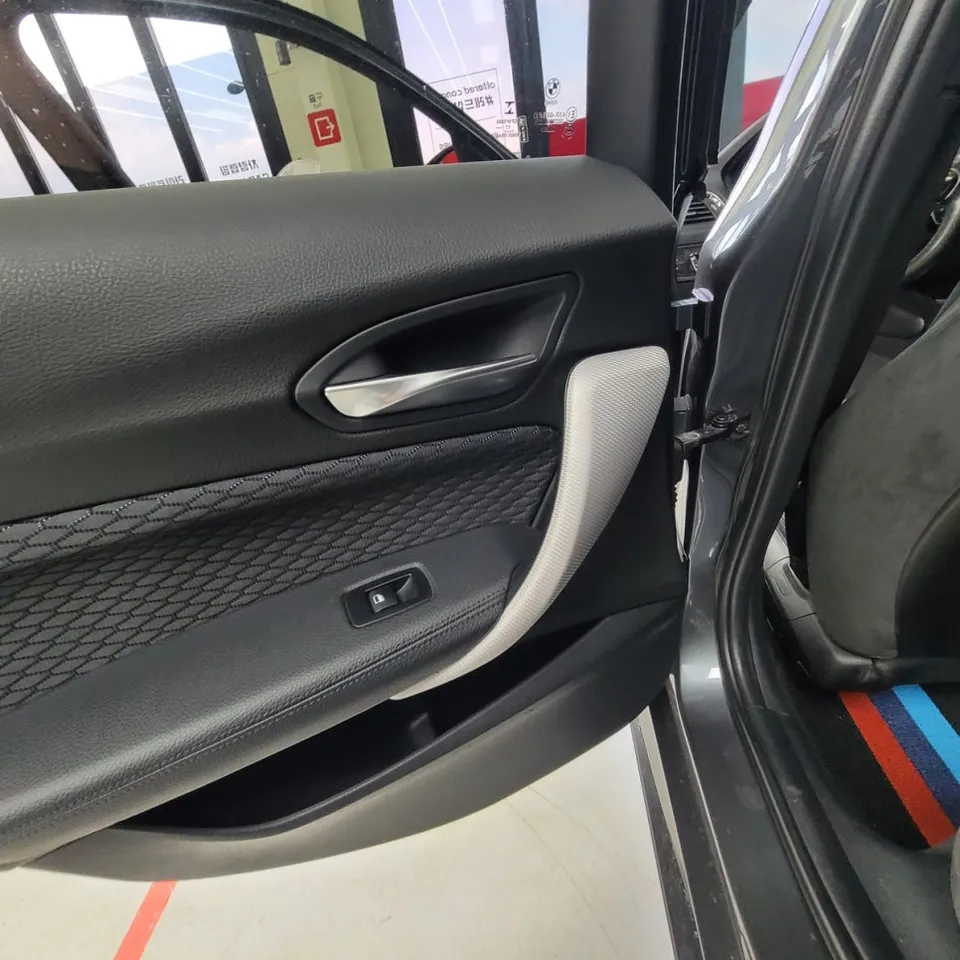 BMW 1シリーズ F20のカーラッピング事例｜実例紹介 施工写真 3-1