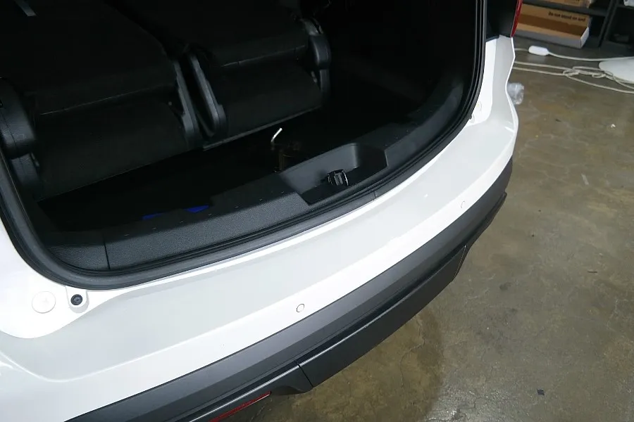 Ford Explorer body kit - Ford Explorer Body Kit Installation Review photo 3