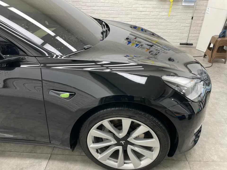 Tesla Model 3 PPF施工事例|費用目安と仕上がり 施工写真 2-3
