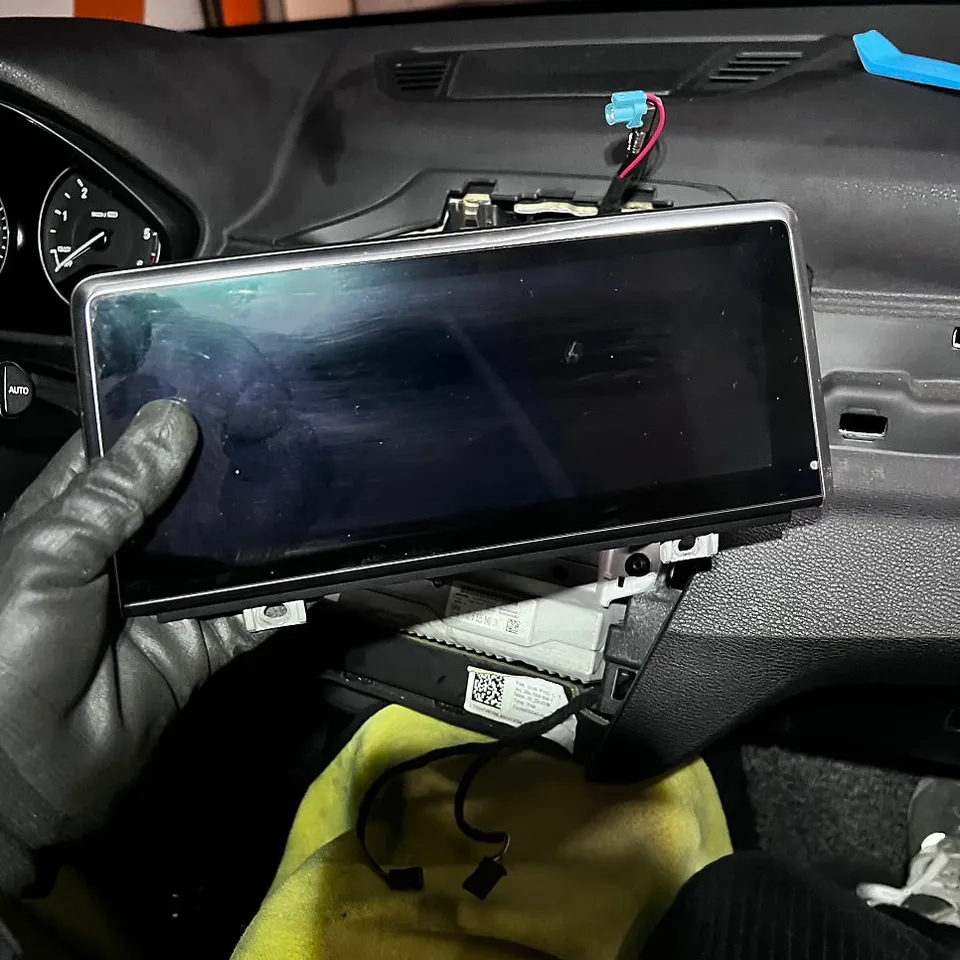 BMW X1 android head unit - BMW X1 Android Head Unit & M Steering Wheel Upgrade photo 5