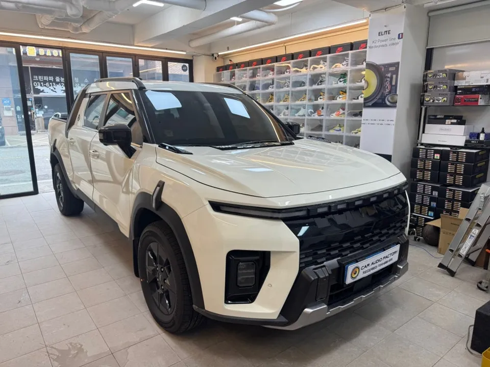 Audi RSのカーオーディオ施工事例 施工写真 2
