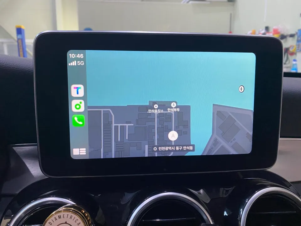 Mercedes-Benz C-Class W205のAndroid Auto・CarPlay取付事例 施工写真 5