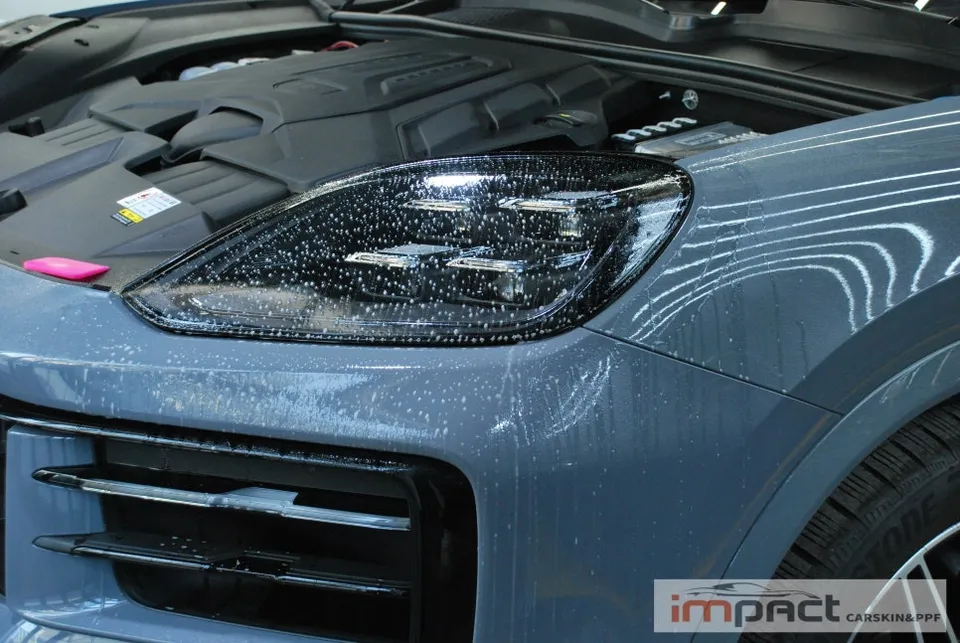 Porsche Cayenne PPF施工事例｜費用目安と仕上がり 施工写真 2-3