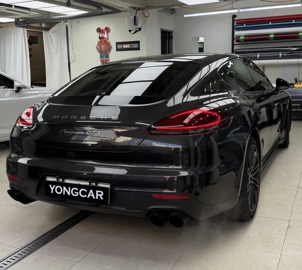 Porsche PanameraのPPF施工事例｜部分施工の費用目安と仕上がり 施工写真 1-2