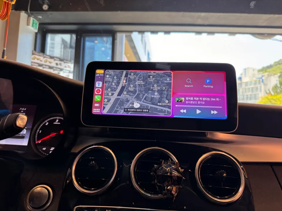 Mercedes-Benz C-Class W205のAndroid Auto・CarPlay取付事例 施工写真 1-2