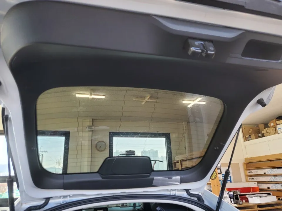 Renault Korea XM3 oem options - Renault Korea XM3 Power Tailgate Retrofit Review photo 5