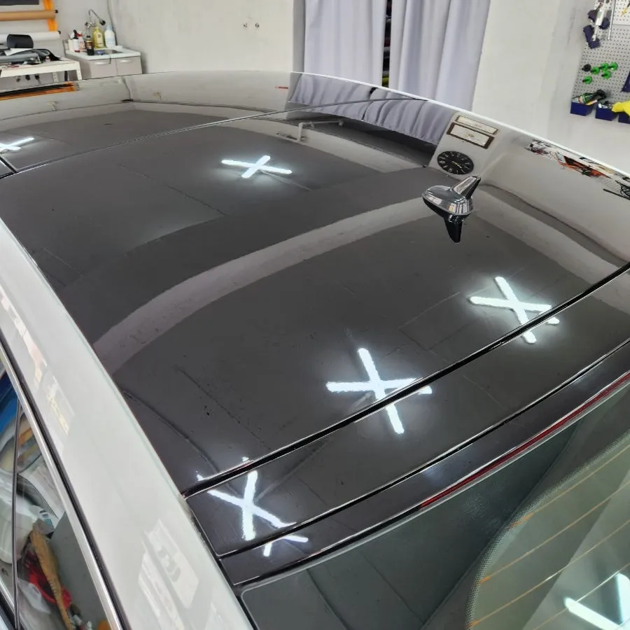 Volkswagen Arteon ルーフPPF施工事例|光沢ブラックフィルム 施工写真 2-2