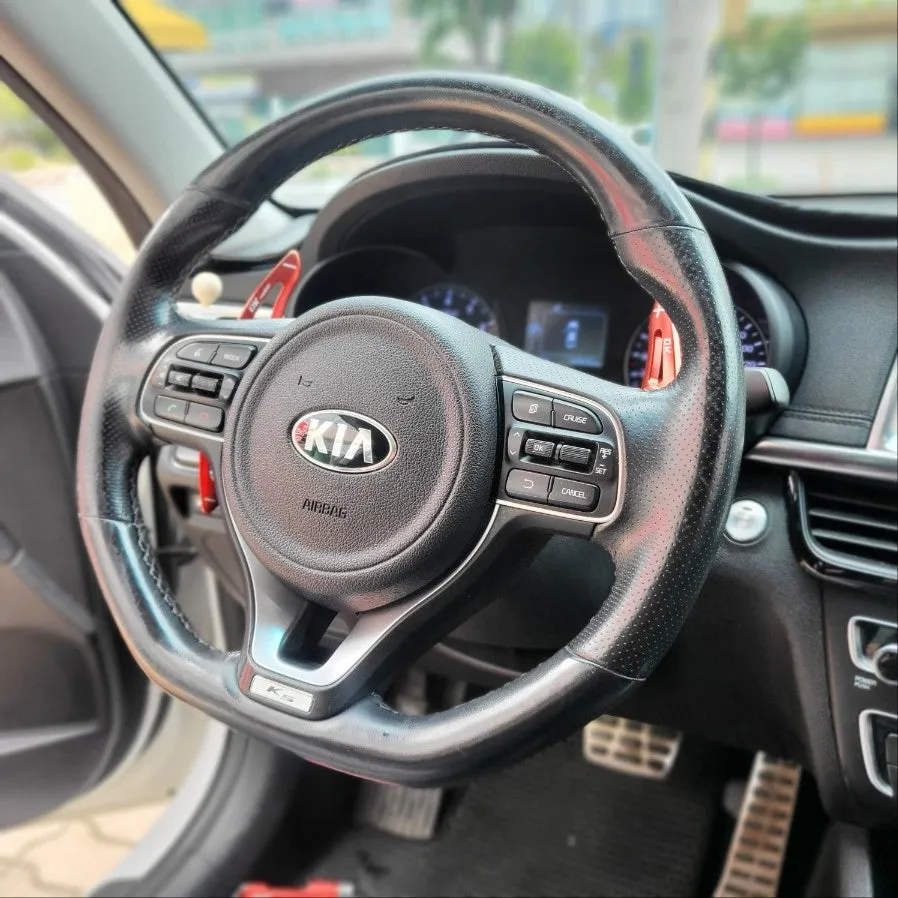 Kia K5 JF steering wheel - Kia K5 Steering Wheel Customization Review — Restored to New photo 3