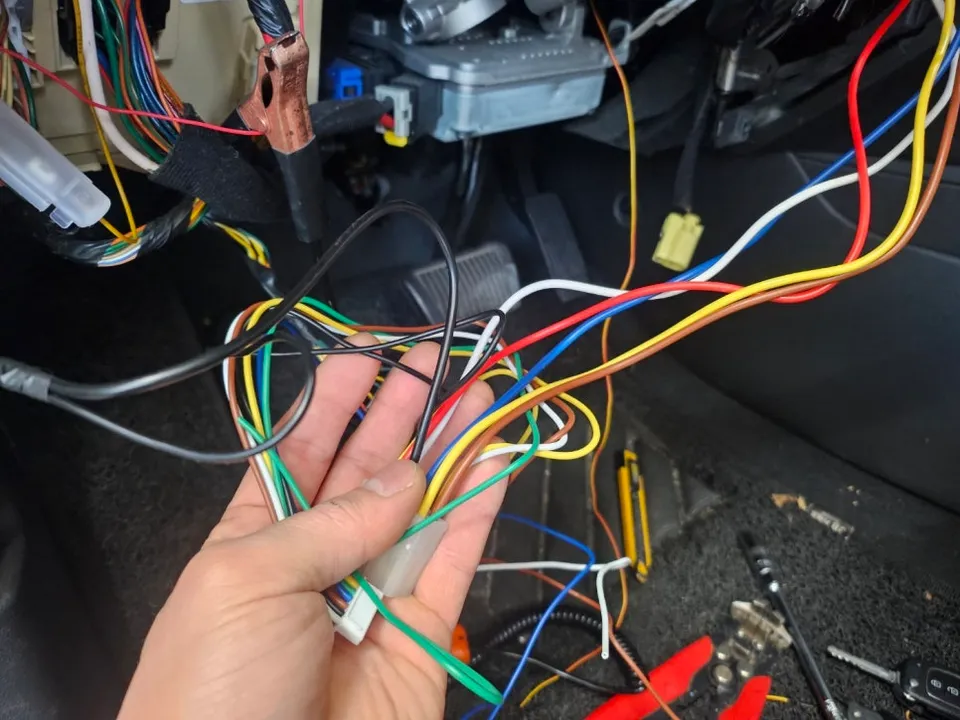 Hyundai Elantra AD oem options - Hyundai Elantra AD OEM Options Review: Smart Start Button Cost photo 5