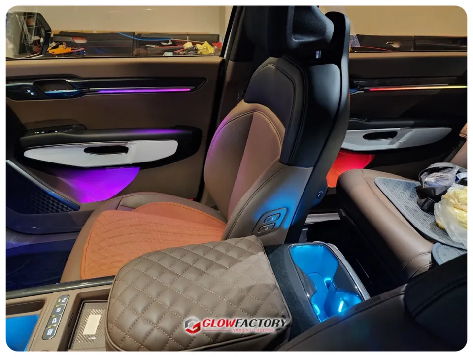 Kia EV9 ambient lighting - Kia EV9 Ambient Lighting Review: Enhancing Electric Car Ambiance photo 4