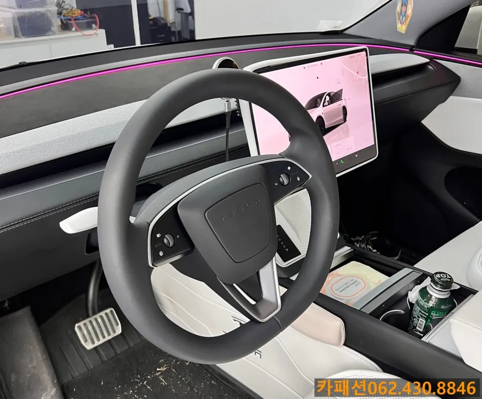 Tesla Juniper steering wheel - Tesla Juniper Steering Wheel Installation Review — Cost photo 4