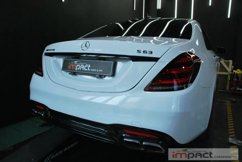 Mercedes-Benz S-Classのカーラッピング事例｜費用目安・仕上がり 施工写真 2-3