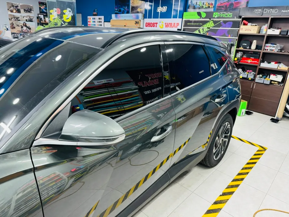 Hyundai Tucsonのカーラッピング事例｜費用目安・仕上がり 施工写真 2-1