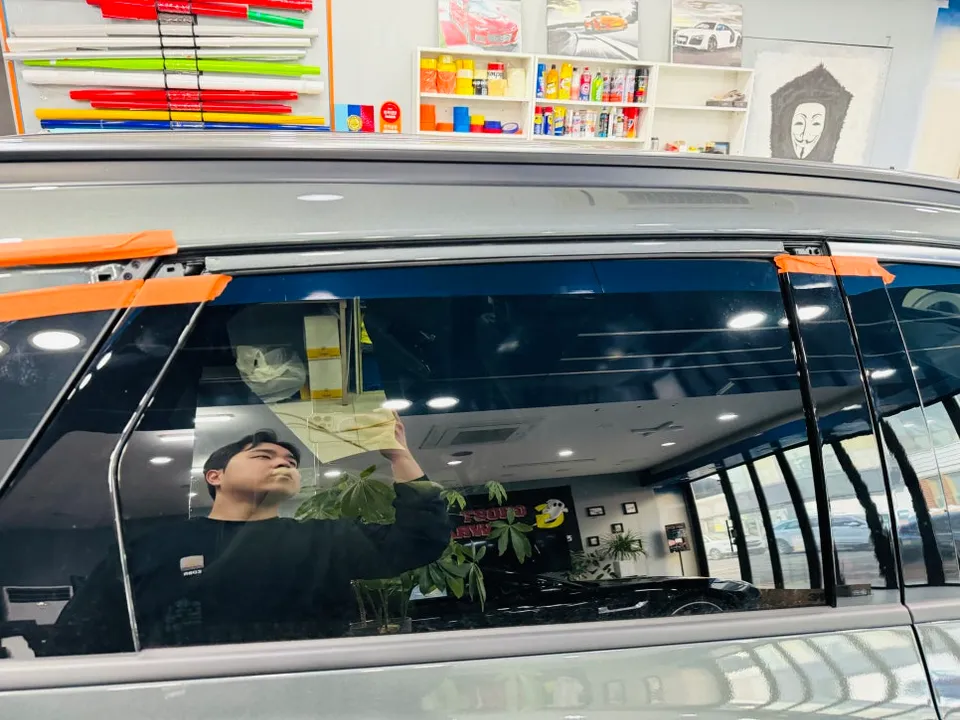 Hyundai Tucsonのカーラッピング事例｜費用目安・仕上がり 施工写真 1-3