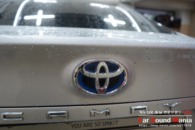 Toyota Camryのドライブレコーダー取付事例 施工写真 1-1