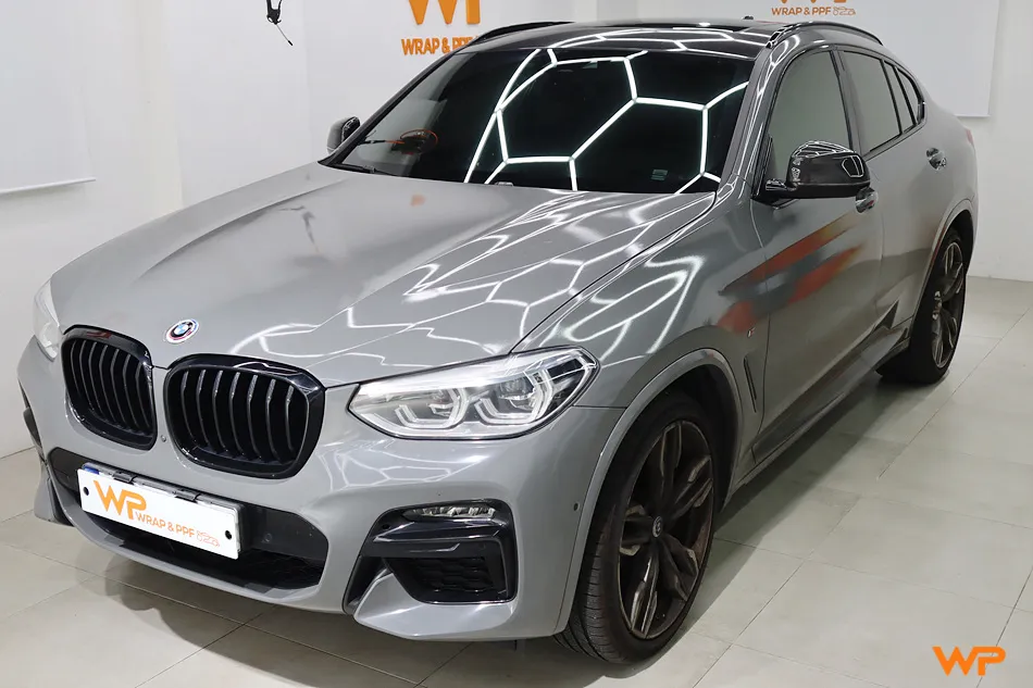 BMW X4 vinyl wrap - BMW X4 M40i Vinyl Wrap Review: Stunning Transformation photo 2