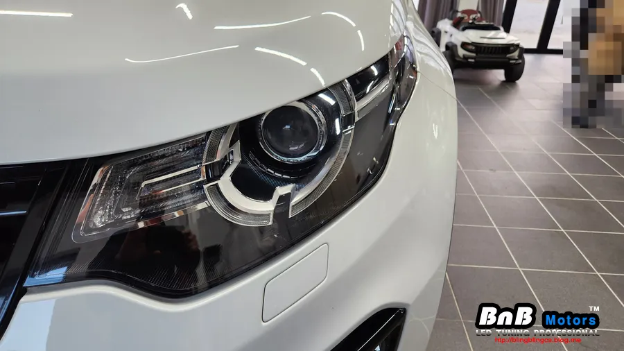 Land Rover Discovery Sport lighting upgrade - Land Rover Discovery Sport Lighting Upgrade Review photo 3