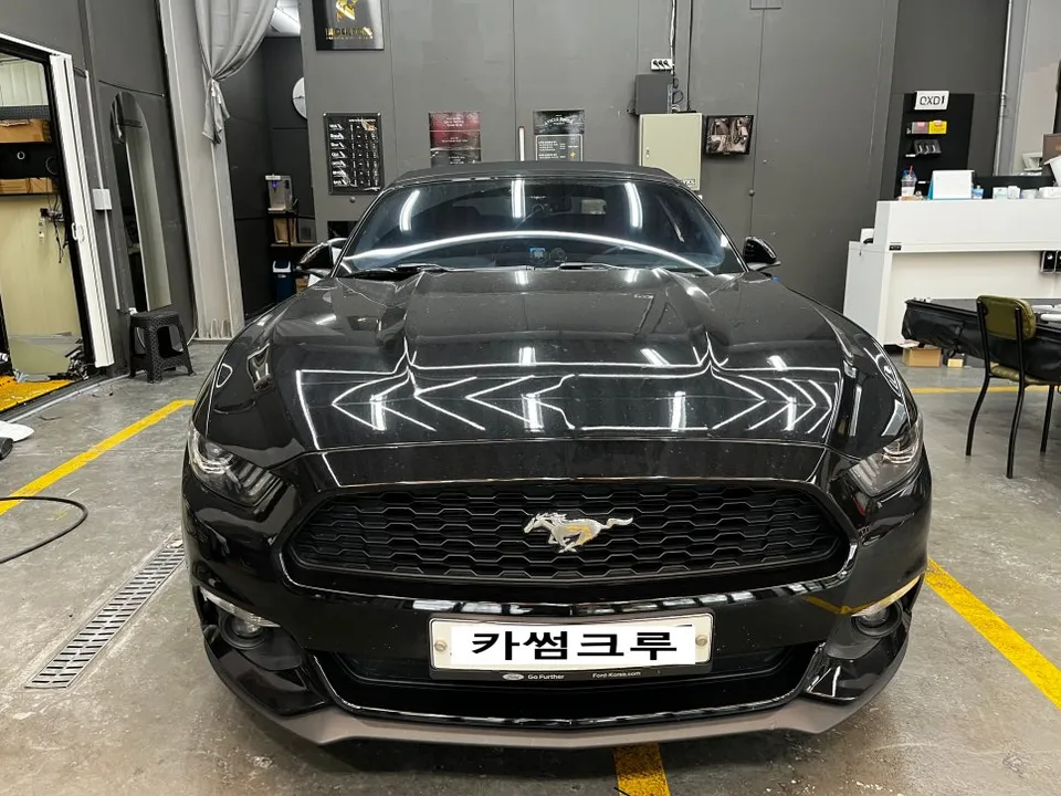 Ford Mustangのカーフィルム施工事例｜費用目安・仕上がり 施工写真 1-1