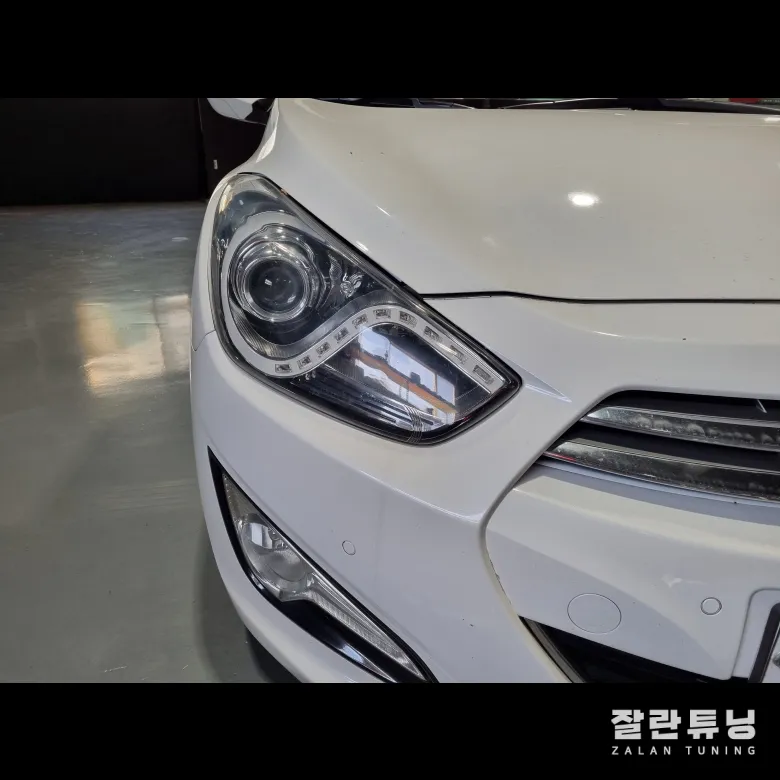 Hyundai i40 lighting upgrade - Hyundai i40 LED Upgrade Review: Repair vs. Replacement photo 3