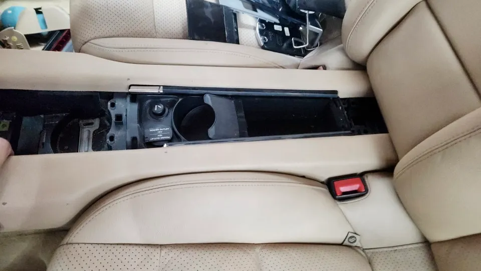 Porsche Panamera 970 body kit - Porsche Panamera 970 Interior Conversion Review — Modernized Cabi photo 4