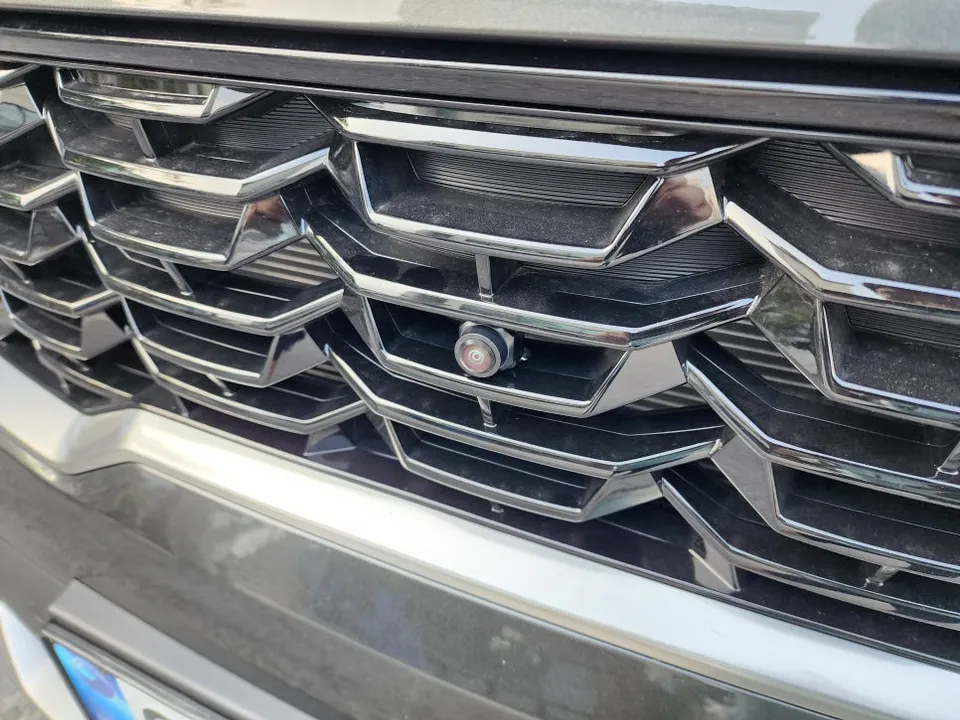 Kia Sorento MQ4 surround view camera - Kia Sorento MQ4 360 Camera Review: Safety Upgrade photo 3