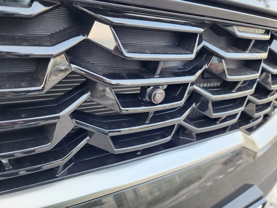 Kia Sorento MQ4 surround view camera - Kia Sorento MQ4 360 Camera Review: Safety Upgrade photo 4