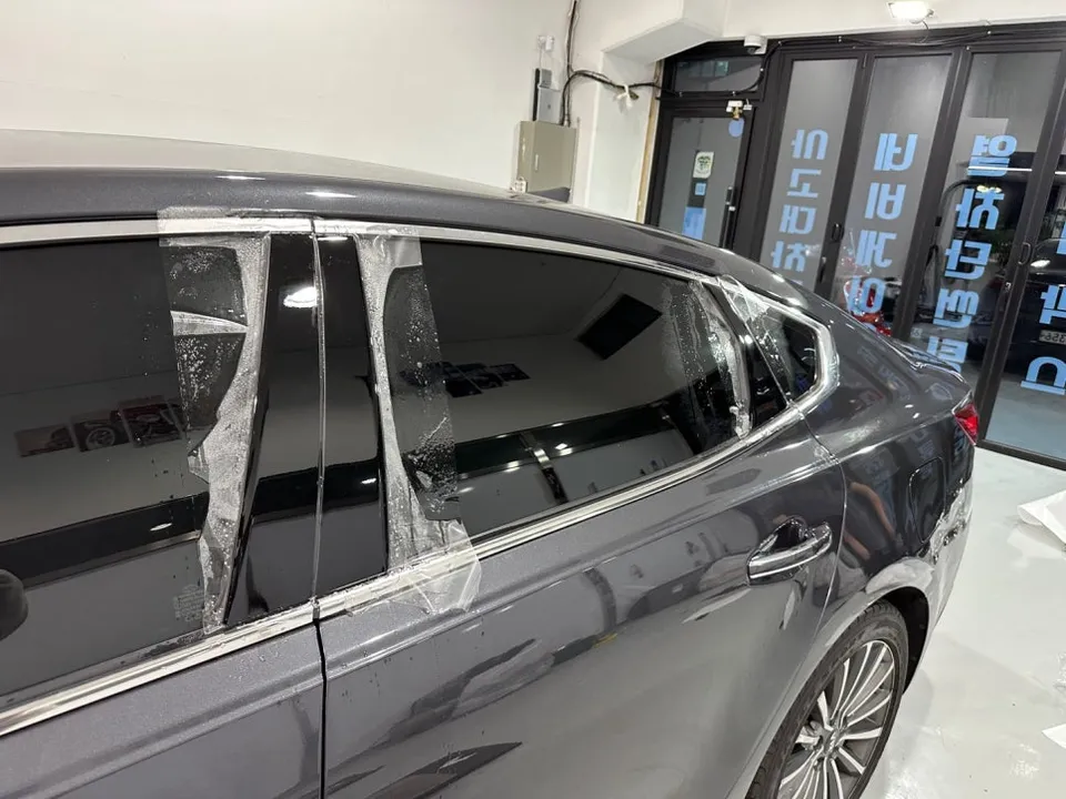 Kia K7 YGのPPF施工事例|費用目安と仕上がり 施工写真 1-2