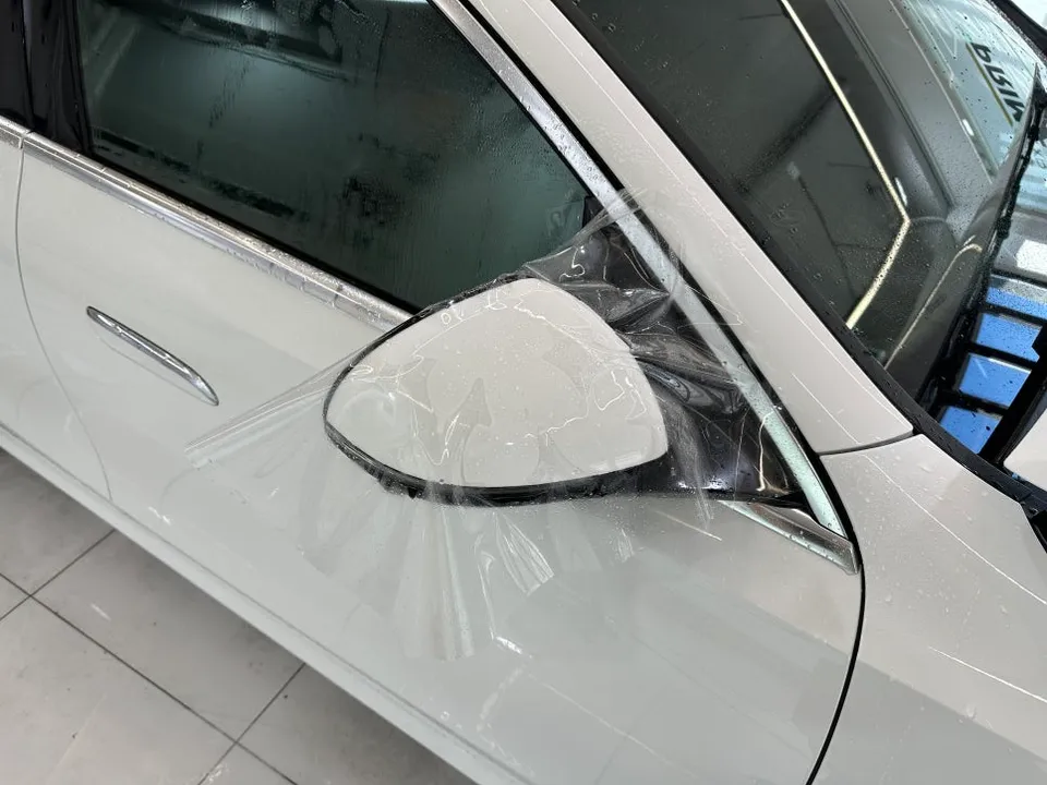 メルセデス・ベンツ Eクラス W214 PPF施工事例｜費用目安・仕上がり 施工写真 1-2