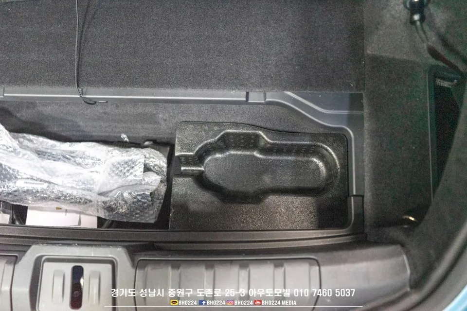 Porsche Taycan dash cam - Porsche Taycan Dash Cam Installation Review photo 5