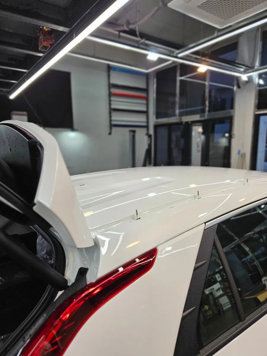 Kia Niroのカーラッピング事例｜費用目安・仕上がり 施工写真 2-1