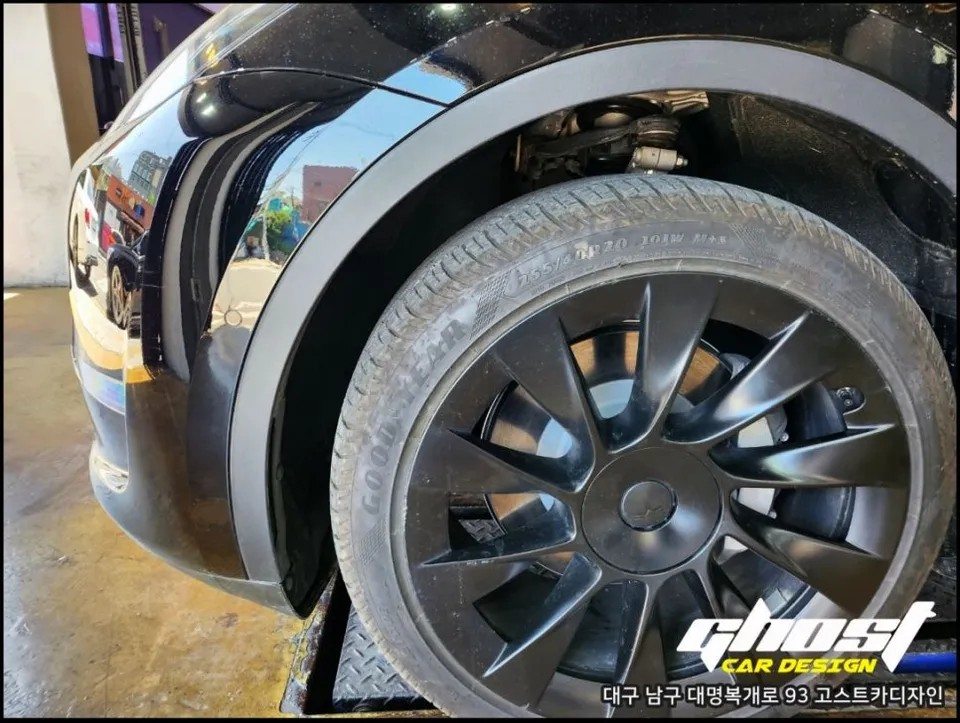 Tesla Model Y caliper painting - Tesla Model Y Caliper Paint Review — Stunning Red Powder Coat photo 5