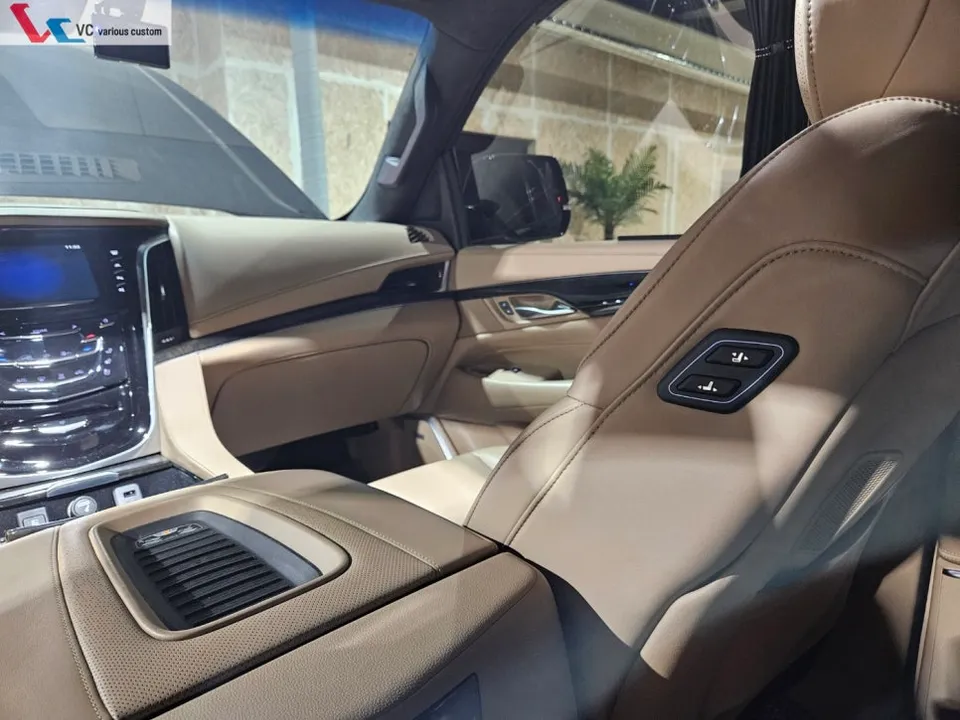 Cadillac Escalade ambient lighting - Cadillac Escalade Ambient Lighting Review: Cost & Results photo 5