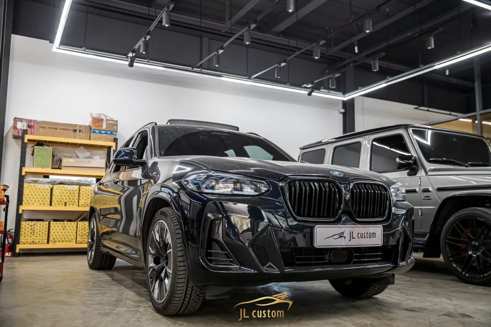BMW ix3 Ventilated & Heated Seats Review — Enhanced Comfort