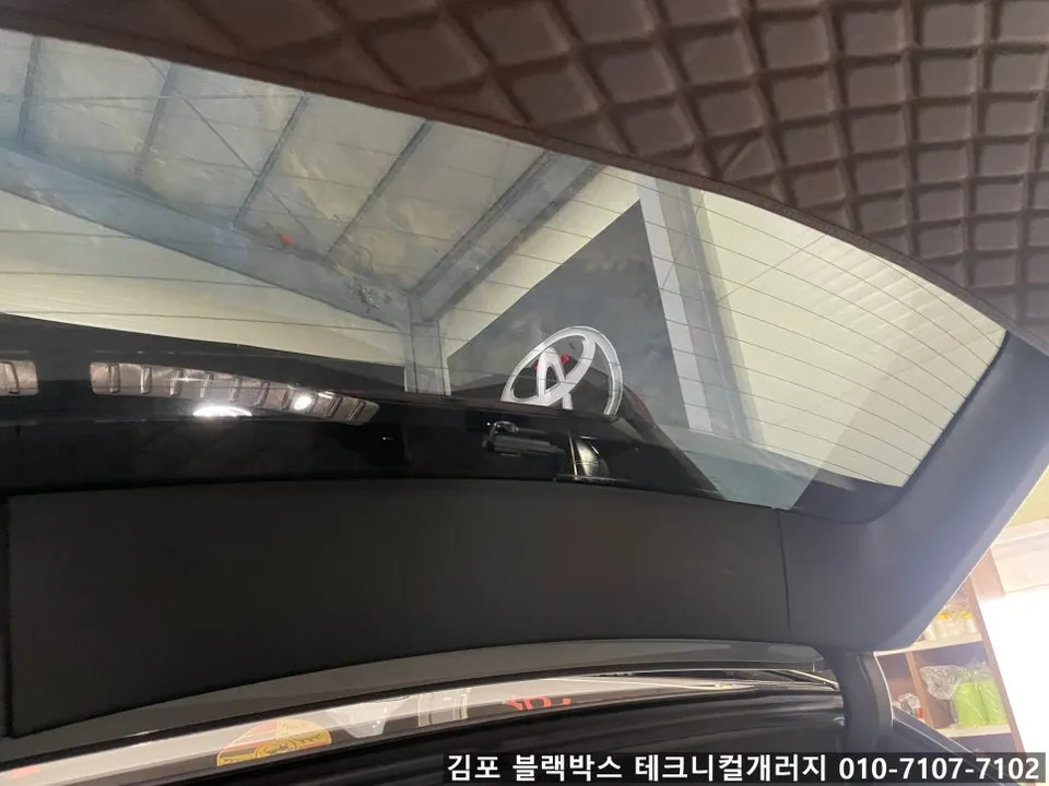 BMW X3 dash cam - BMW X3 Dash Cam Installation Review: iNavi QXD1 Plus photo 6