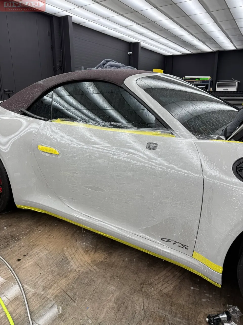 ポルシェ 911のPPF施工事例|韓国での実施工 施工写真 1-2