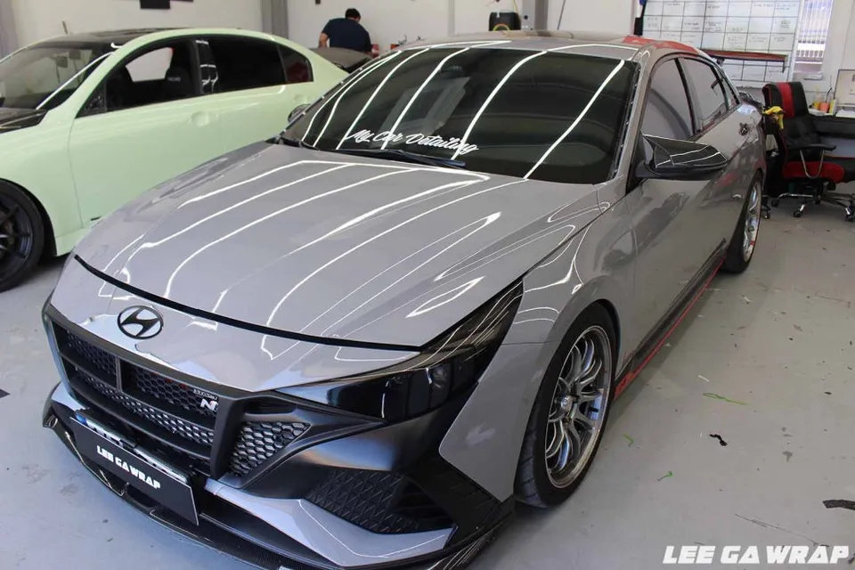 Hyundai Elantra Nのカーラッピング事例|費用目安・仕上がり 施工写真 2-1