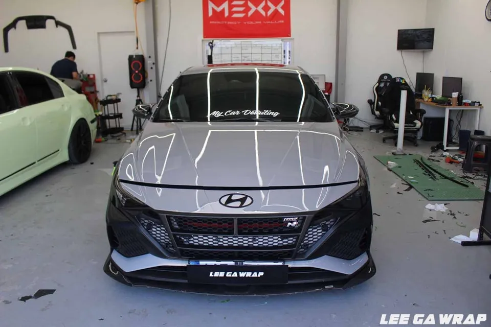 Hyundai Elantra Nのカーラッピング事例|費用目安・仕上がり 施工写真 2-2