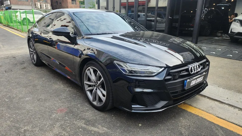 Audi A7 vinyl wrap installation result