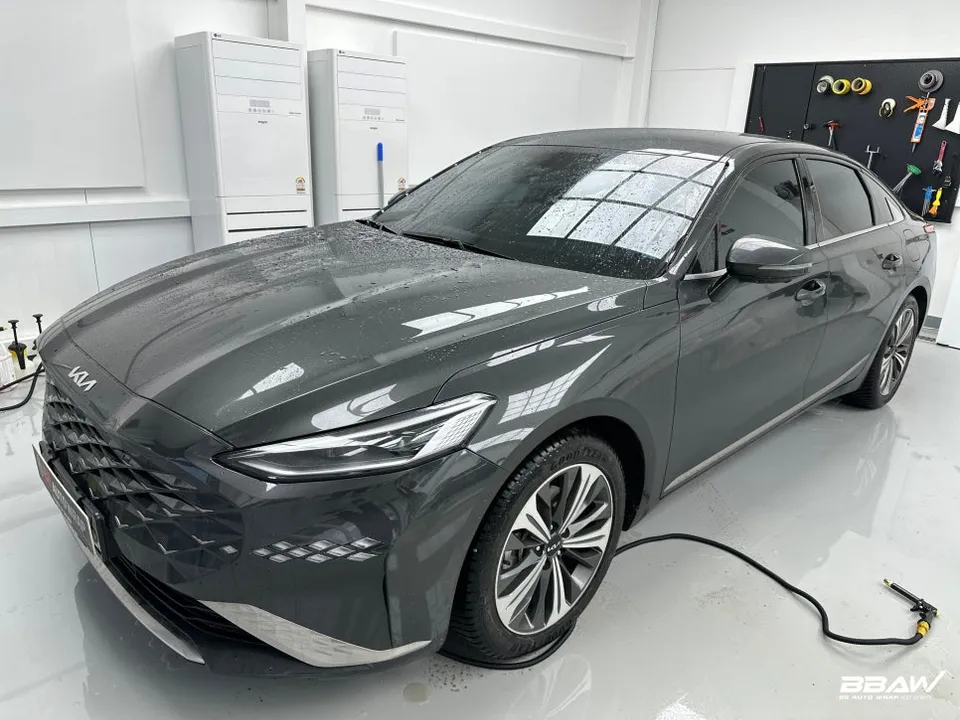 Kia K8のPPF施工事例 施工写真 1-1