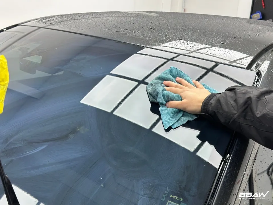 Kia K8のPPF施工事例 施工写真 3-1