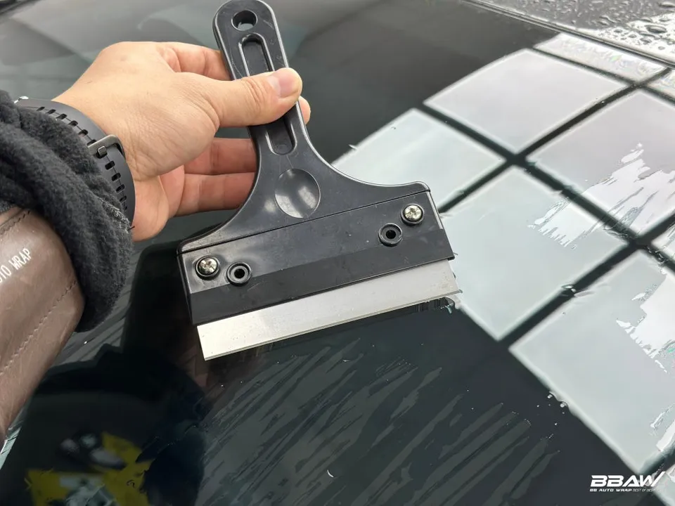 Kia K8のPPF施工事例 施工写真 4-1