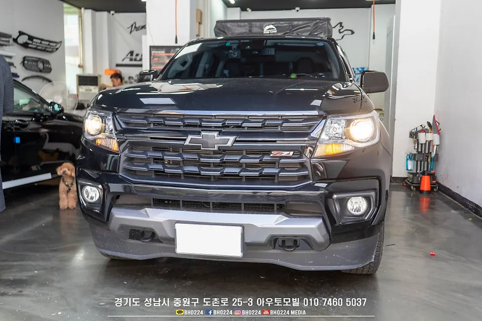 Chevrolet Coloradoのドラレコ取付事例｜費用目安・仕上がり 施工写真 2-3