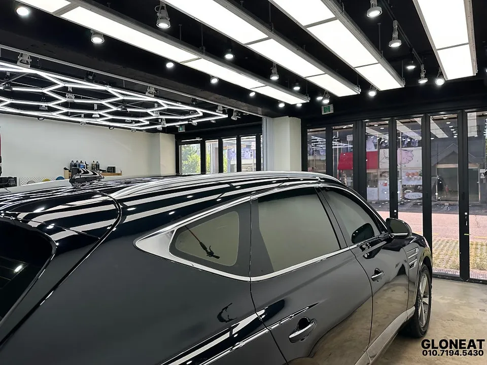 Genesis GV80のカーラッピング事例｜クロームメッキの印象変更 施工写真 3-3