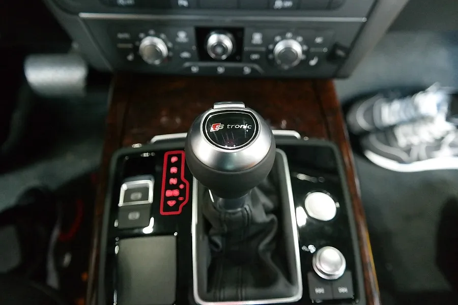 Audi A6 steering wheel - Audi A6 Steering Wheel Customization Review photo 4