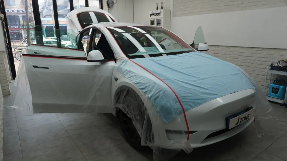 Tesla Model Y PPF施工事例|費用目安と仕上がり 施工写真 3-3
