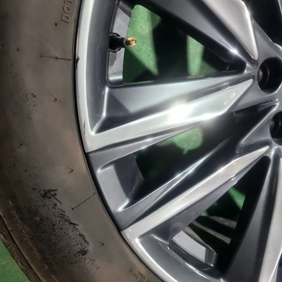 Cadillac Escalade wheel repair - Cadillac Escalade Wheel Repair & Painting Review photo 4