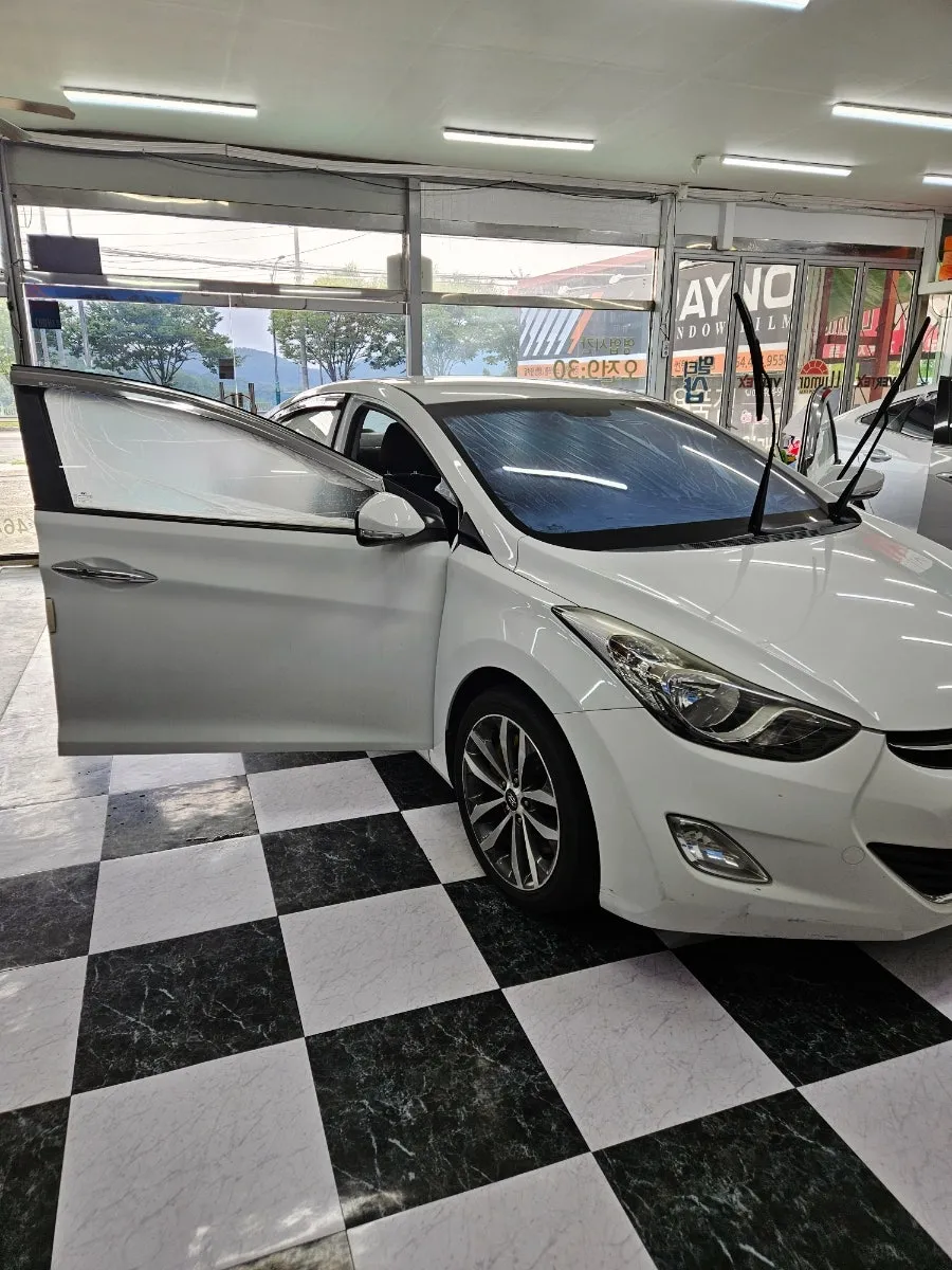 Hyundai Azeraのカーフィルム施工事例｜費用目安・仕上がり 施工写真 1-1