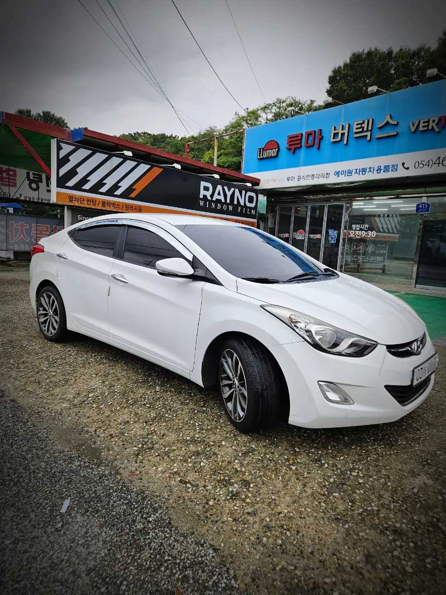 Hyundai Azeraのカーフィルム施工事例｜費用目安・仕上がり 施工写真 3-3