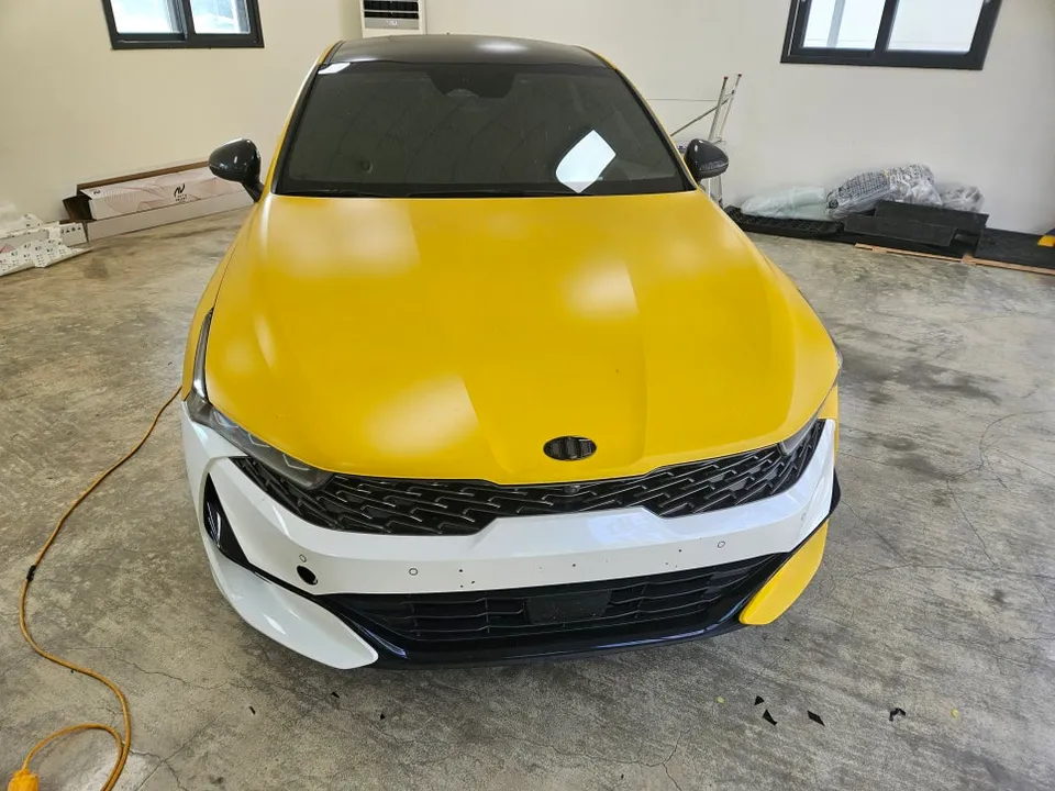 Kia K5のカーラッピング事例|費用目安・仕上がり 施工写真 3-1