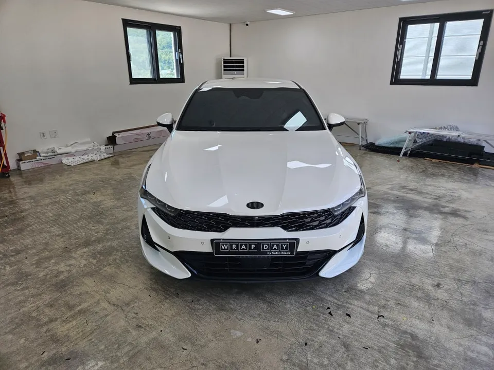 Kia K5のカーラッピング事例|費用目安・仕上がり 施工写真 3-3